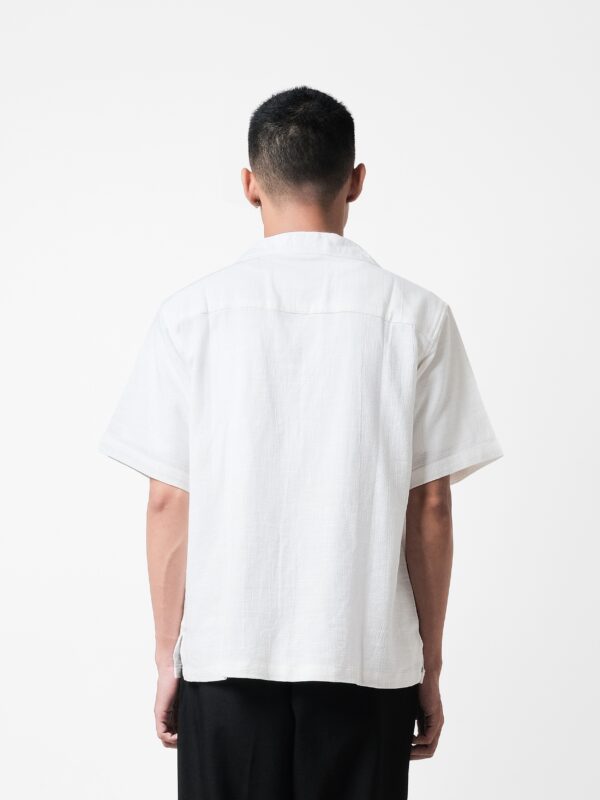Common Days | Relaxed Linen Shirt Broken White | - Image 7