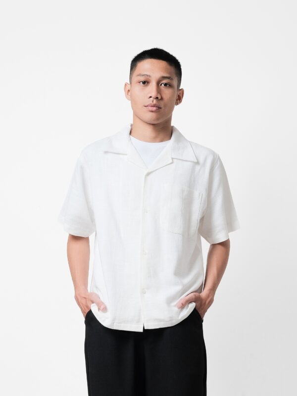 Common Days | Relaxed Linen Shirt Broken White | - Image 8