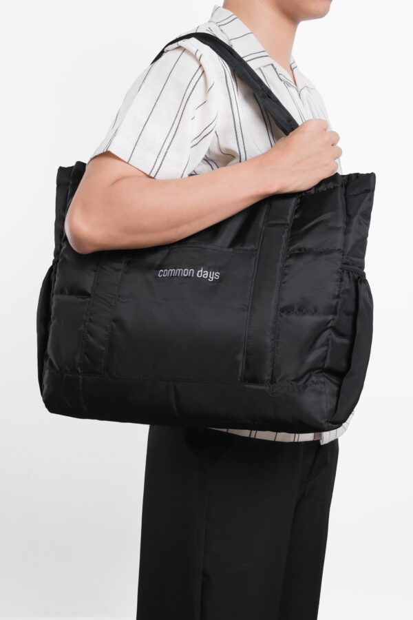 Carry All V1 Puffy Totebag Black - Image 2