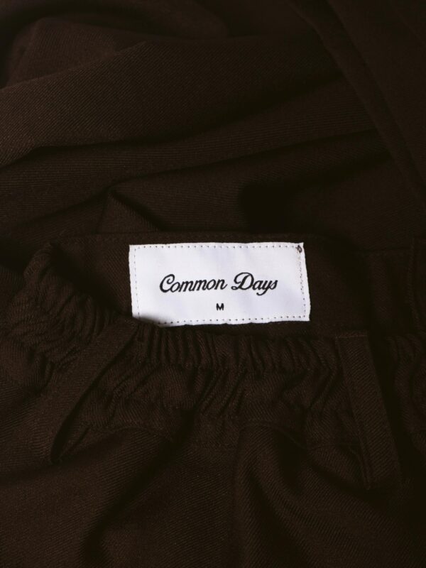 Common Days | Relaxed Wide Trouser Pants Truffle Brown - Image 2