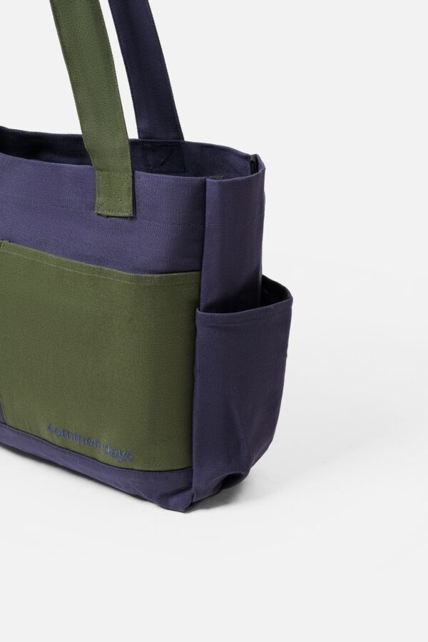 Carry All V2 Totebag Twotone Army & Navy Common Days - Image 3