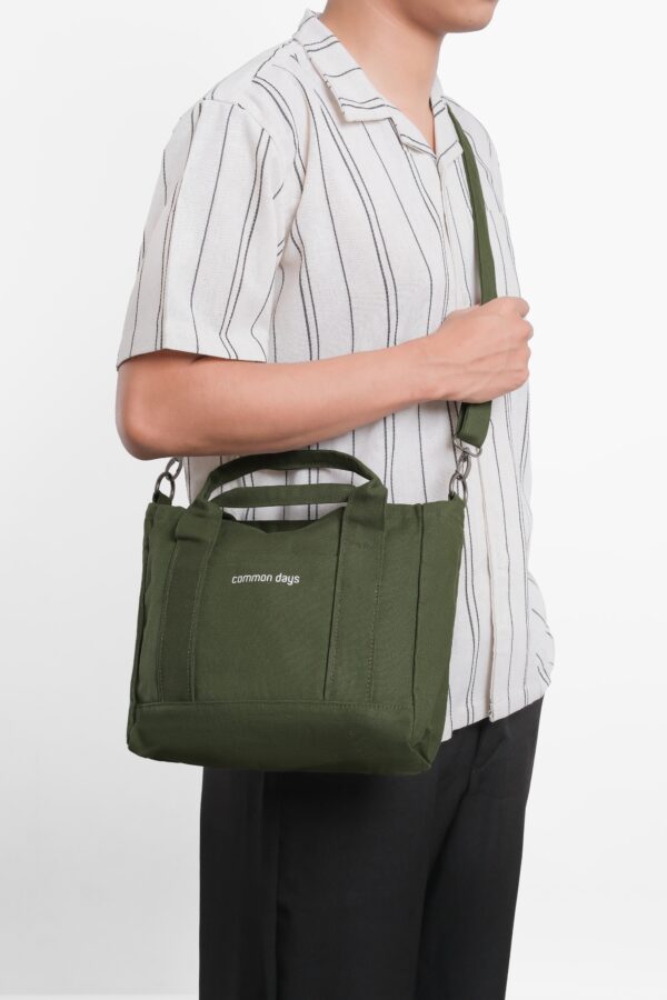 Common Days | Voya Army Slingbag - Image 2