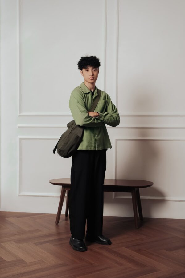 Common Days | Relaxed Long Sleeve Linen Shirt Army - Image 6
