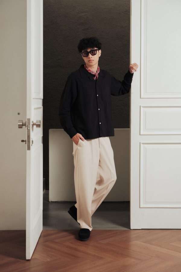 Common Days | Relaxed Long Sleeve Linen Shirt Black - Image 3