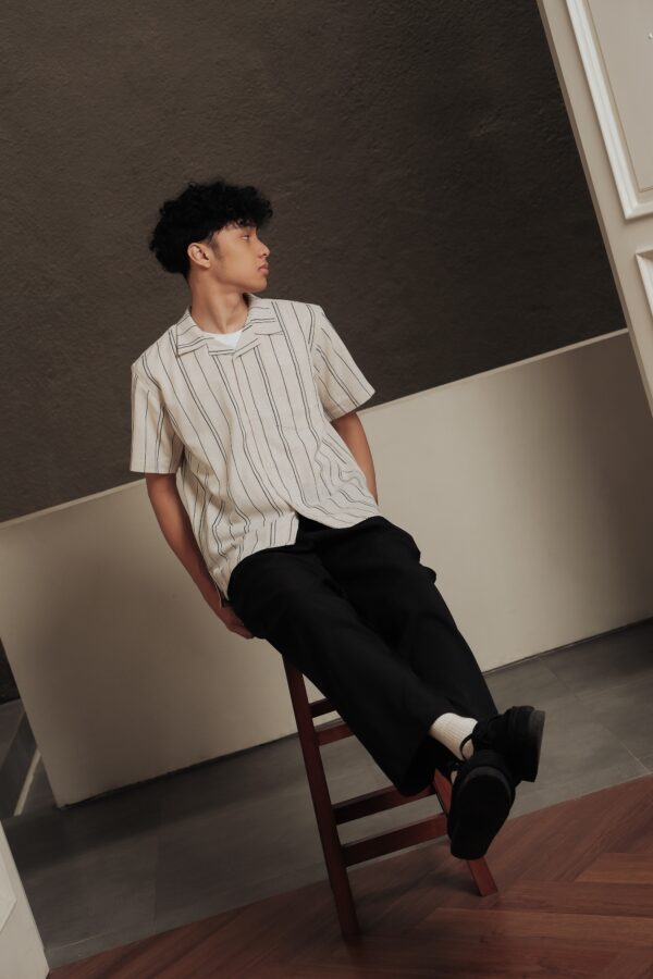 Common Days | Relaxed Linen Stripe Black Shirt - Image 4