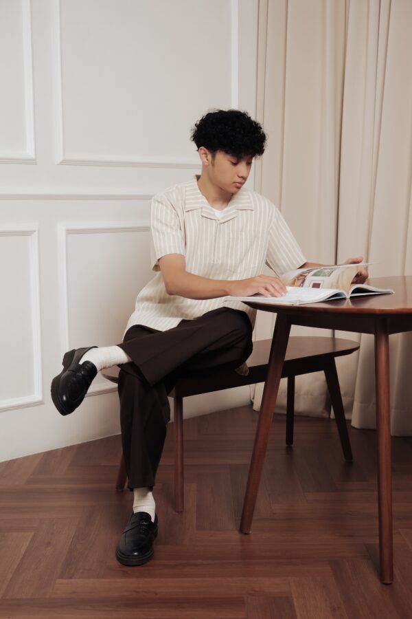 Common Days | Relaxed Linen Stripe White Shirt - Image 4