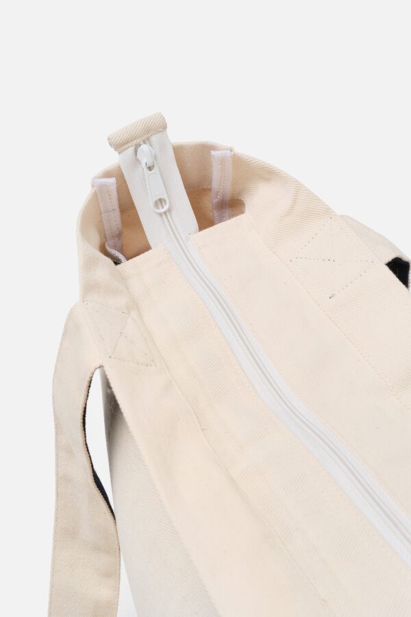Carry All V2 Totebag Twotone Broken White & Navy Common Days - Image 4