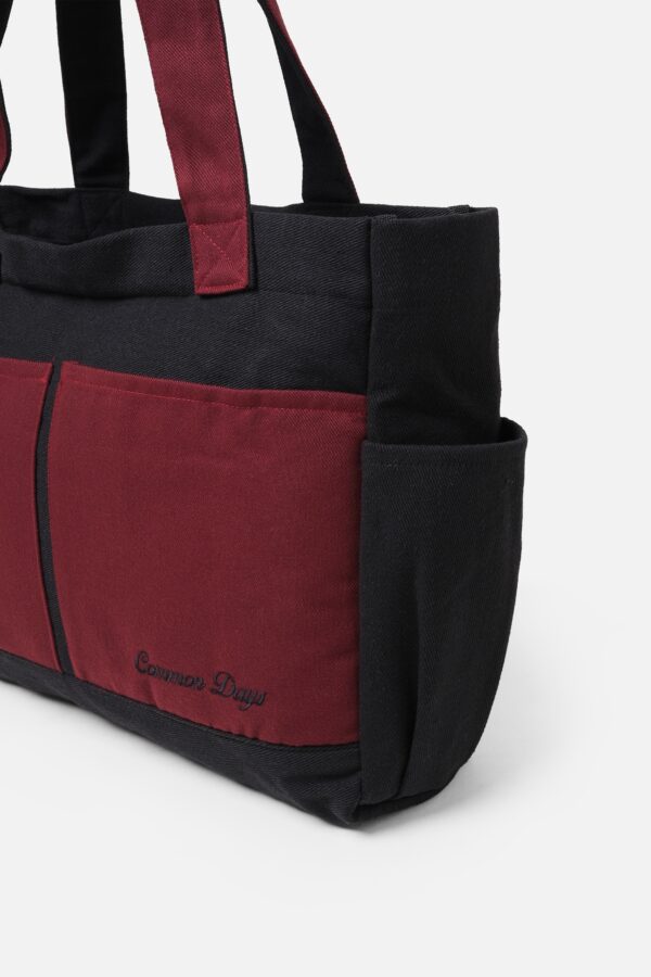 Carry All V2 Totebag Twotone Black & Maroon Common Days - Image 4
