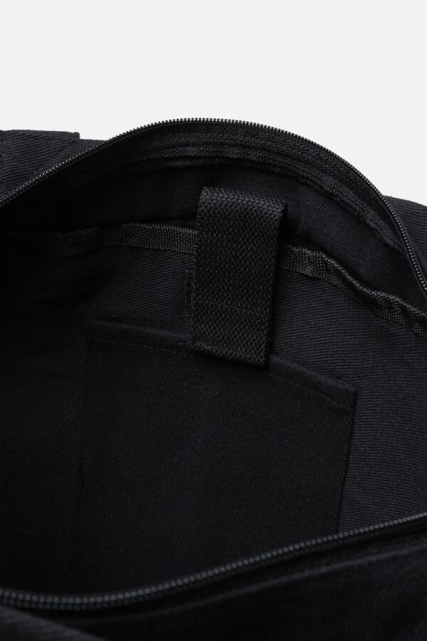 Carry All V2 Totebag Twotone Black & Maroon Common Days - Image 3