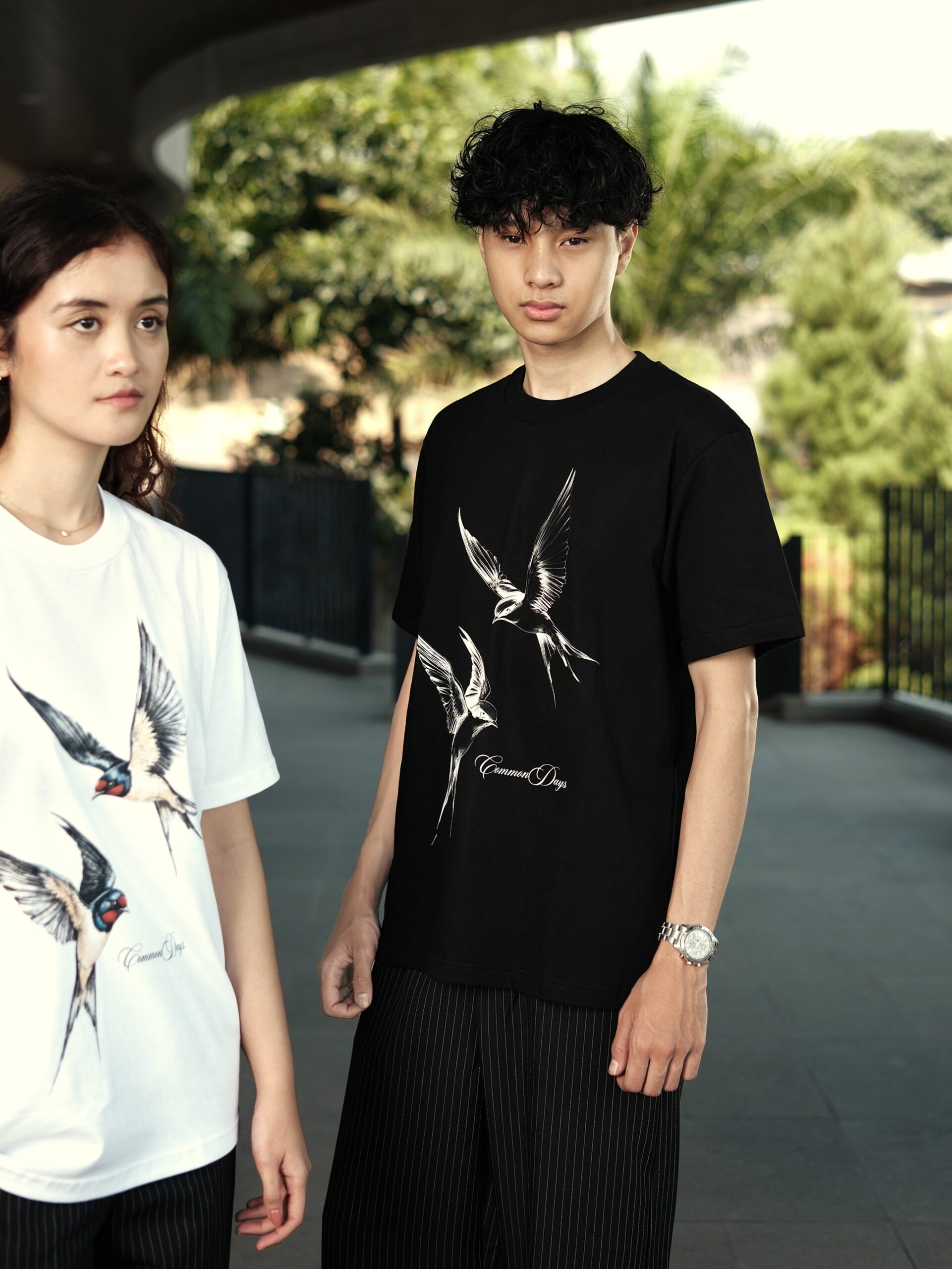 Common Days | Tshirt kaos Swallow Bird White Black - Image 4