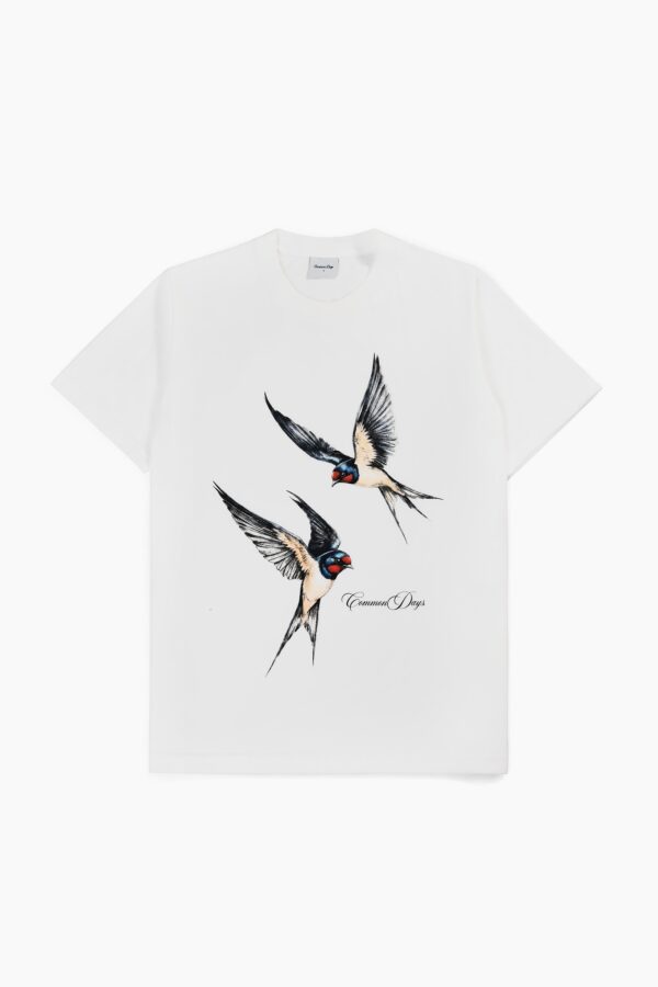 Common Days | Tshirt kaos Swallow Bird White Black